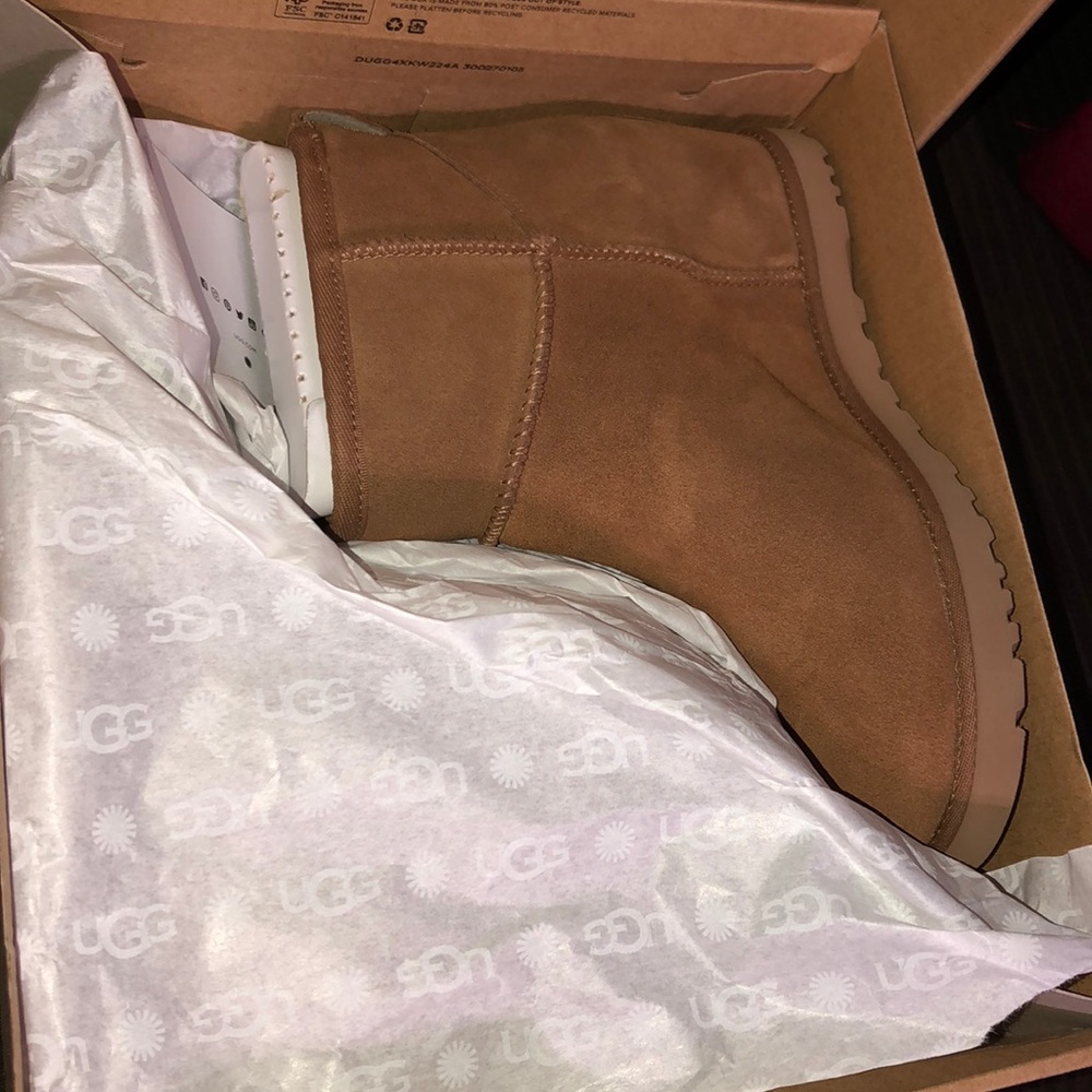 UGG Femme mini classic
